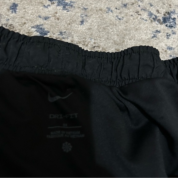 Nike Dri-Fit Black & White Athletic Shorts Size 3X - Picture 4 of 7